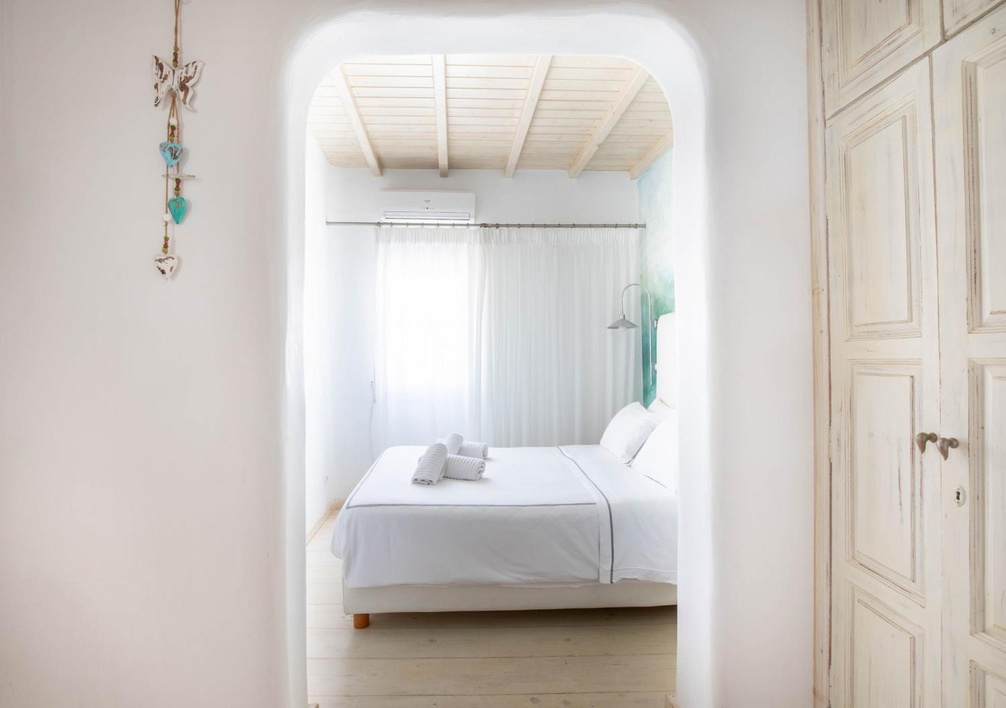 Pursue Your Day Dreams Ornos  Exterior photo